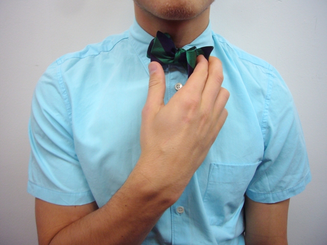  - short-sleeves-and-a-bow-tie-blue-shirt-ivy-preppy-fashion